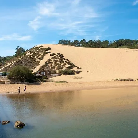 Casa Grutas - Spacious With Private Parking Ferienhaus