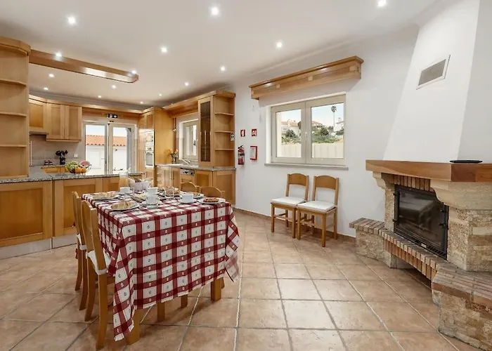 Casa Grutas - Spacious With Private Parking 度假居