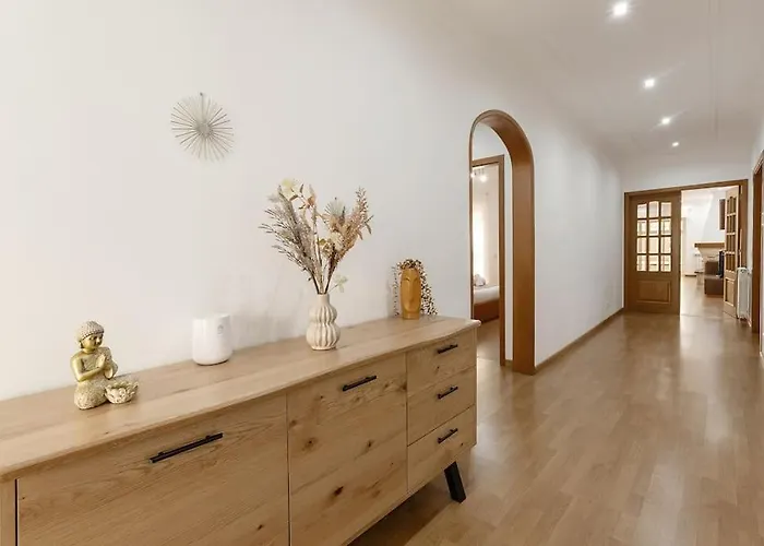 Casa Grutas - Spacious With Private Parking 度假居 Salir de Porto