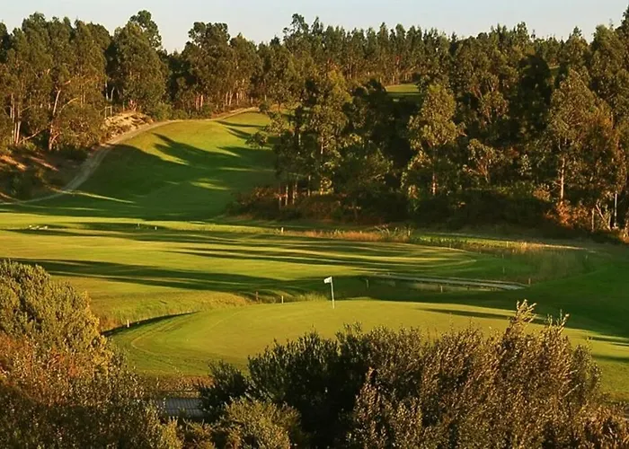 Casa Grutas - Spacious With Private Parking 度假居 Salir de Porto