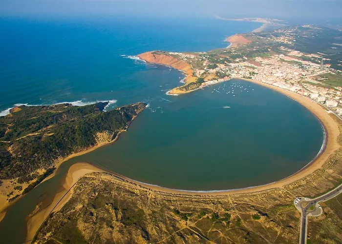 Casa Grutas - Spacious With Private Parking * Salir de Porto